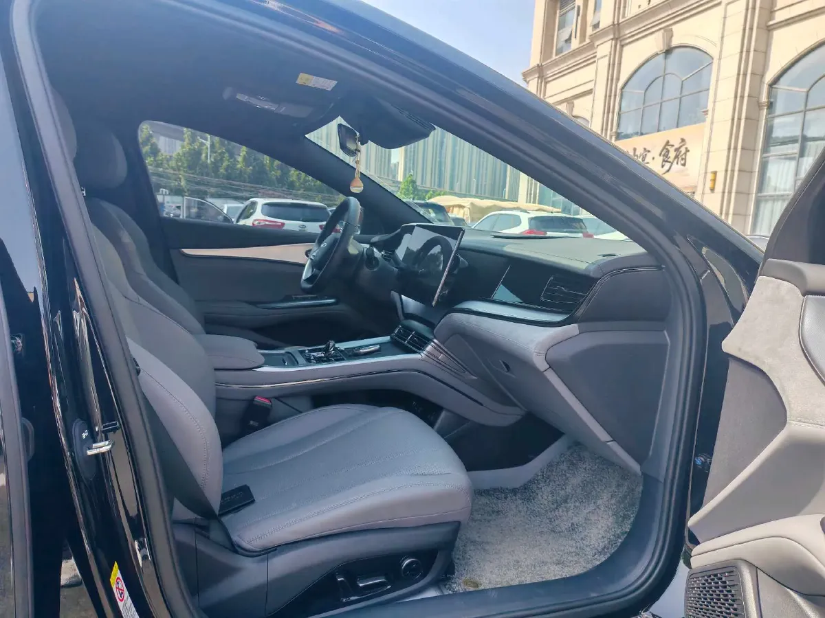 2025 BYD Seal07 DM-i 1.5L 101HP L4 E-CVT PHEV 17.6KWH,autocango,china used car exporter,china ev exporter,chinese used car exporter,chinese used ev exporter