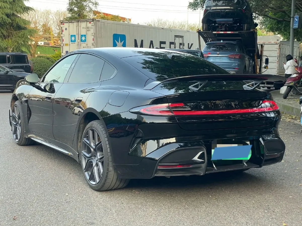 2025 MI YU7 BEV 101.7KWH,autocango,china used car exporter,china ev exporter,chinese used car exporter,chinese used ev exporter