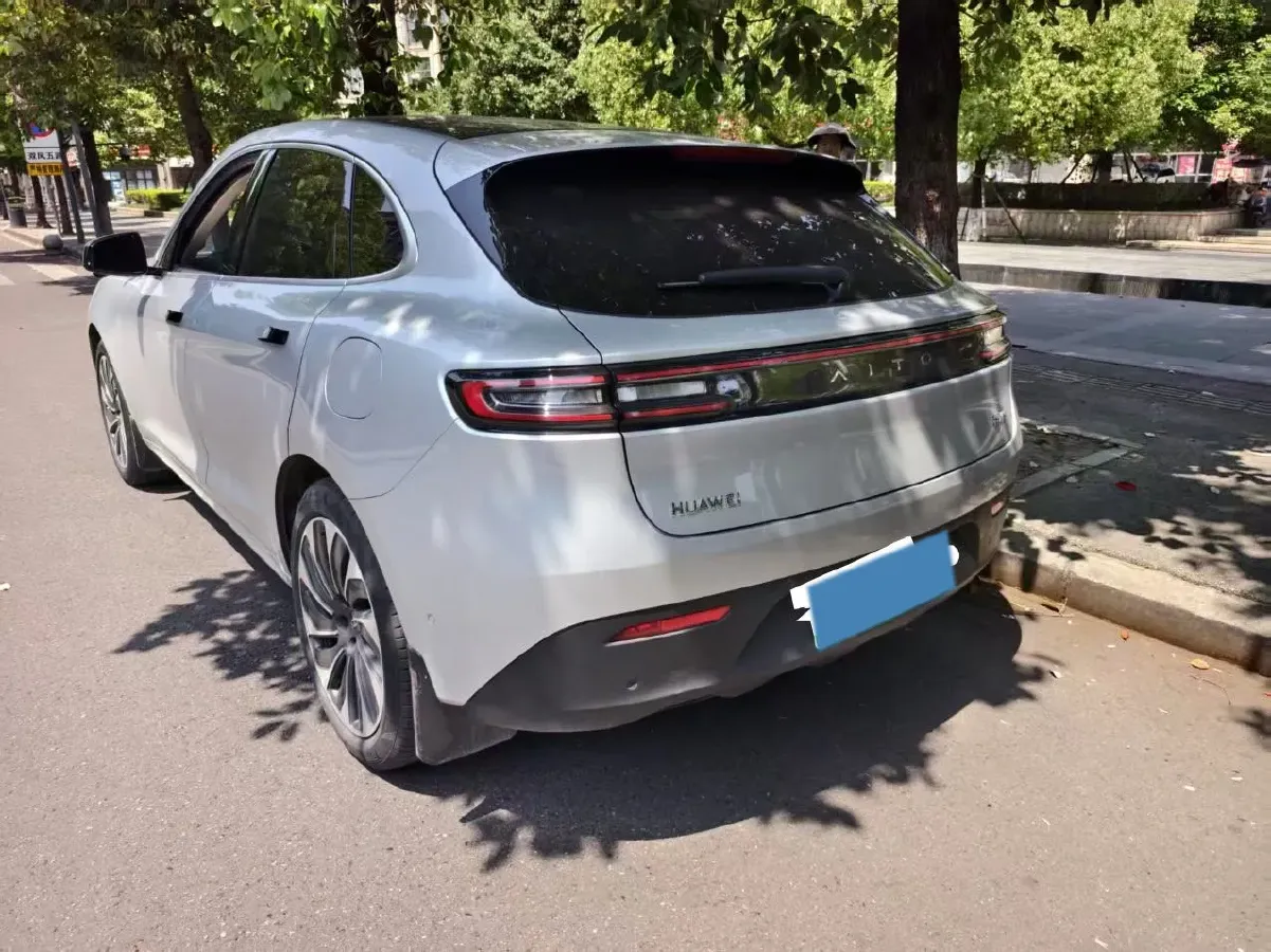 2022 JMC YuHu 7 2.0T 141HP L4 8AT,autocango,china used car exporter,china ev exporter,chinese used car exporter,chinese used ev exporter