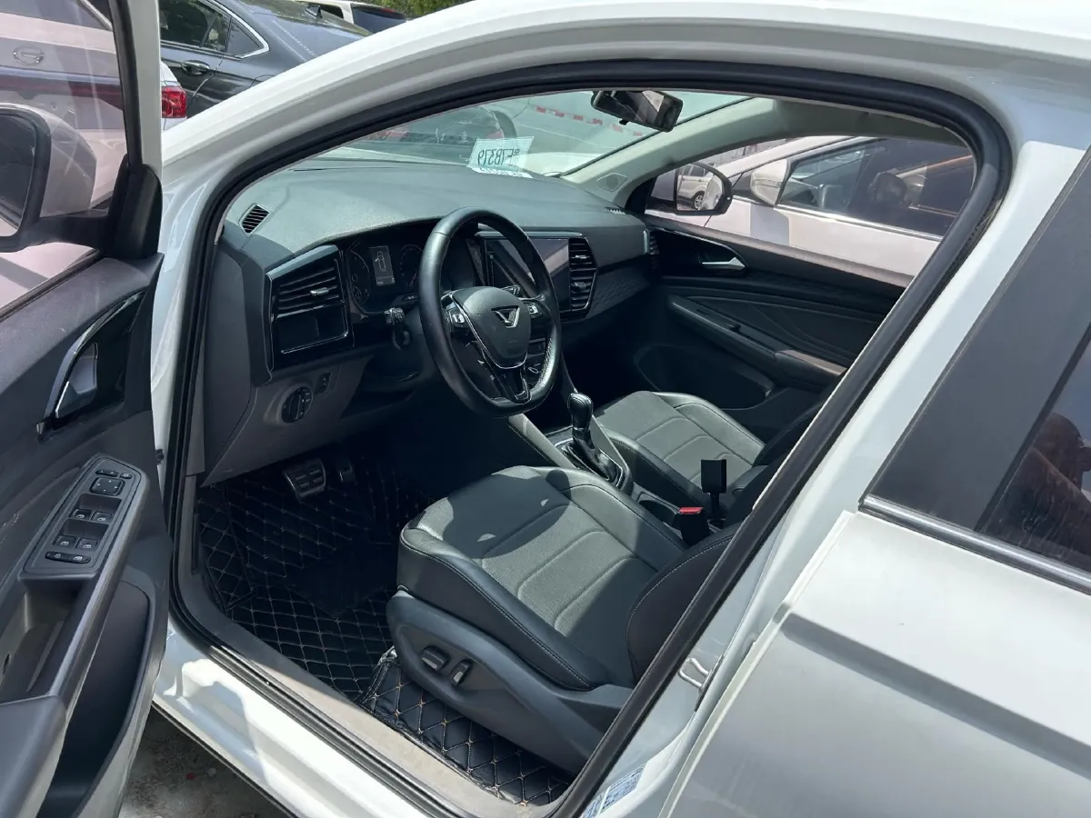 2020 Jetta VS7 1.4T 150HP L4 6AT,autocango,china used car exporter,china ev exporter,chinese used car exporter,chinese used ev exporter