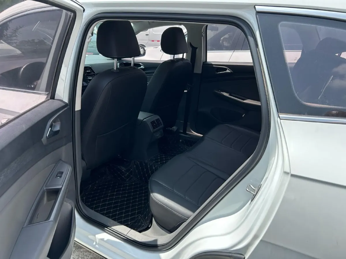 2020 Jetta VS7 1.4T 150HP L4 6AT,autocango,china used car exporter,china ev exporter,chinese used car exporter,chinese used ev exporter