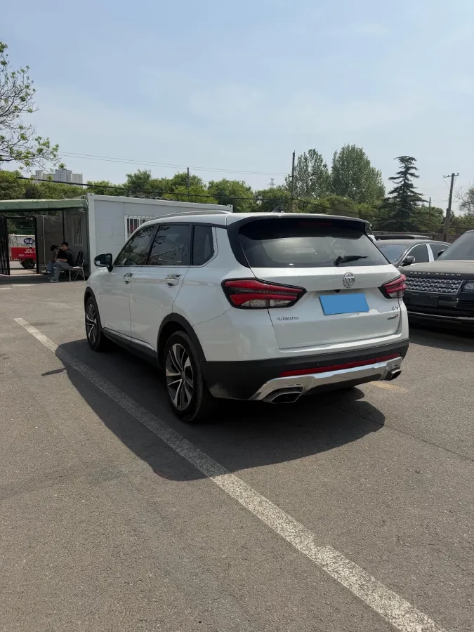 2018 Brilliance Auto V7 1.6T 204HP L4 7DCT,autocango,china used car exporter,china ev exporter,chinese used car exporter,chinese used ev exporter