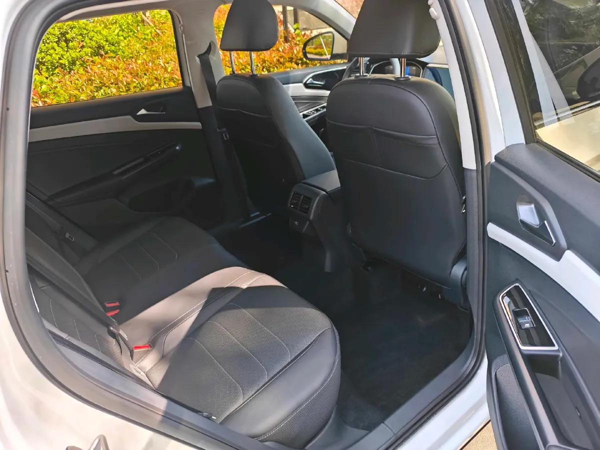 2023 Jetta VS7 1.4T 150HP L4 6AT,autocango,china used car exporter,china ev exporter,chinese used car exporter,chinese used ev exporter