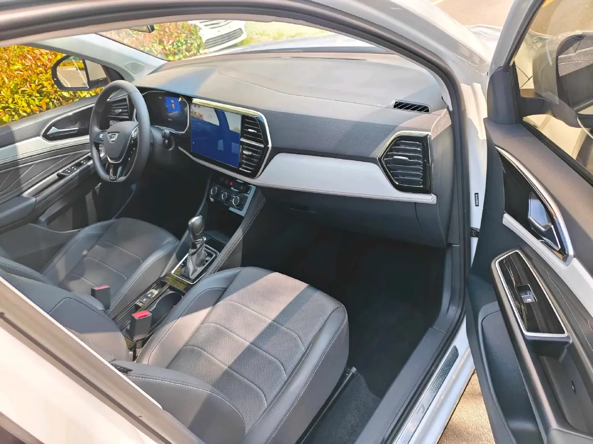 2023 Jetta VS7 1.4T 150HP L4 6AT,autocango,china used car exporter,china ev exporter,chinese used car exporter,chinese used ev exporter