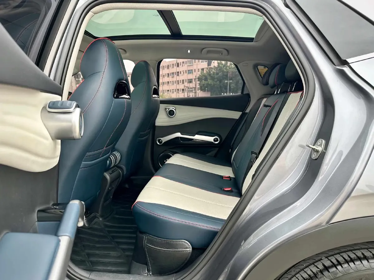 2022 Roewe RX5 MAX 1.5T 181HP L4 6AT,autocango,china used car exporter,china ev exporter,chinese used car exporter,chinese used ev exporter