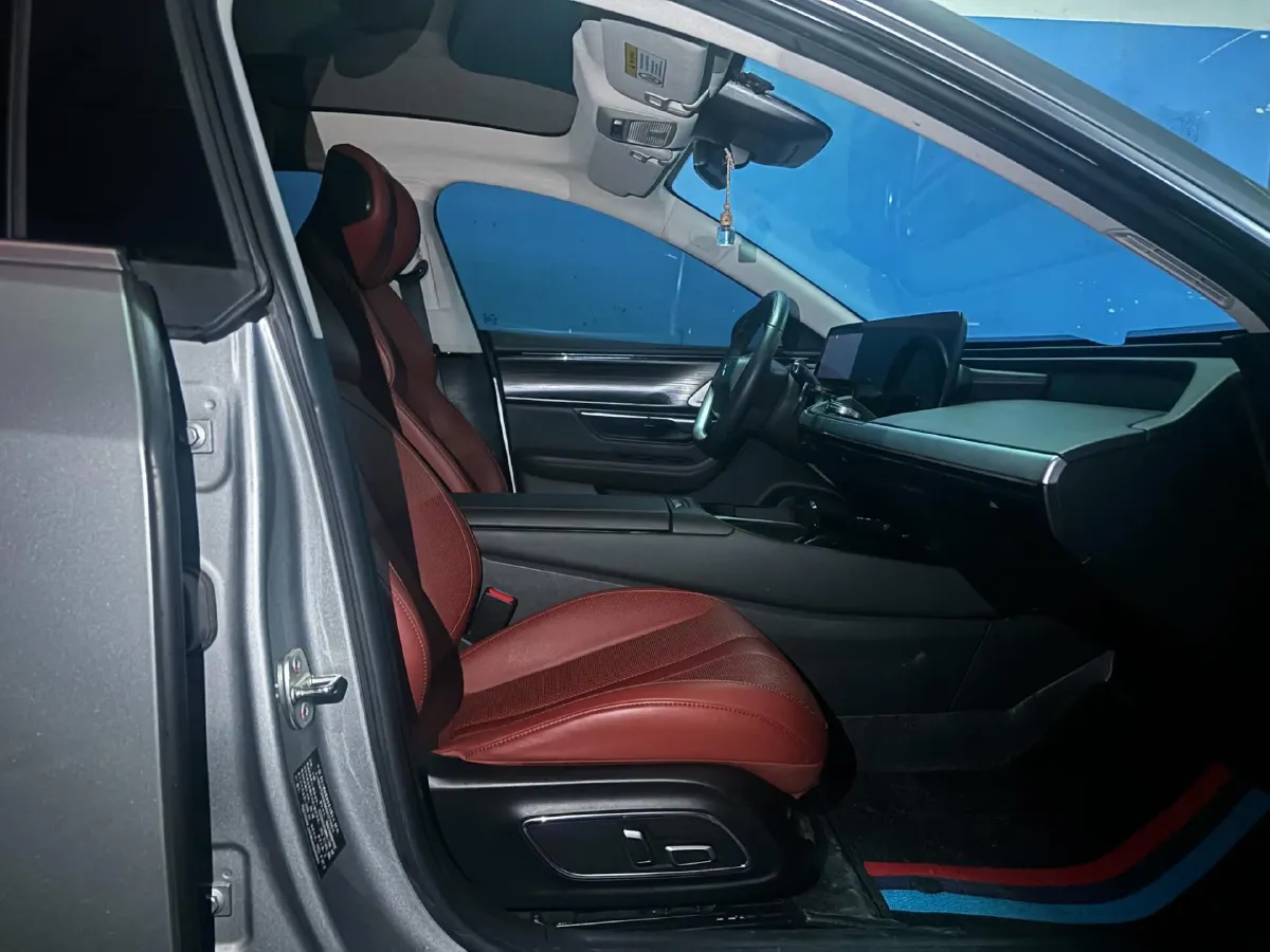 2022 Xpeng P7 BEV 60.2KWH,autocango,china used car exporter,china ev exporter,chinese used car exporter,chinese used ev exporter