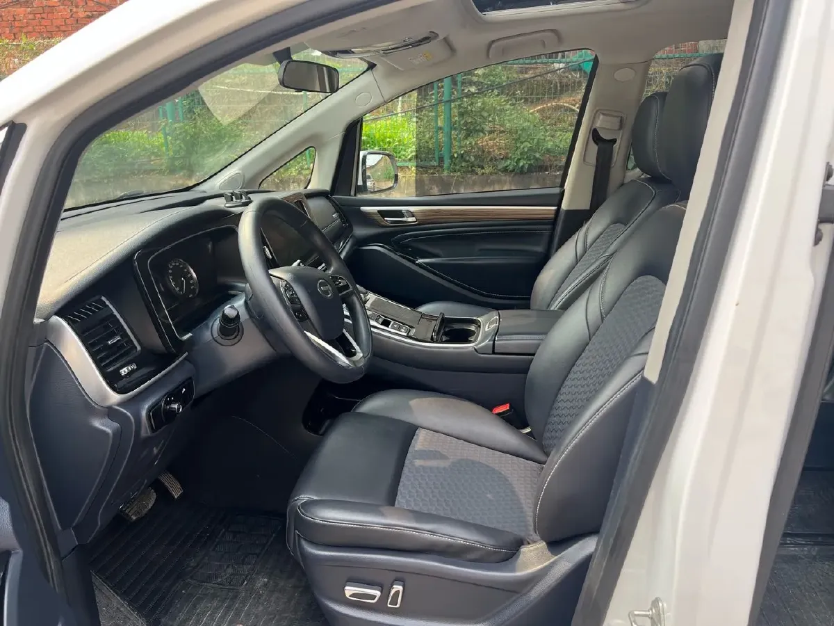 2023 GAC Trumpchi M8 2.0T 252HP L4 8AT,autocango,china used car exporter,china ev exporter,chinese used car exporter,chinese used ev exporter