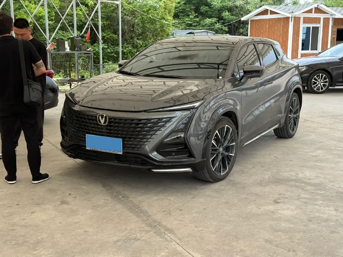 2023 ChangAn UNI-T 1.5T 188HP L4 7DCT,autocango,china used car exporter,china ev exporter,chinese used car exporter,chinese used ev exporter