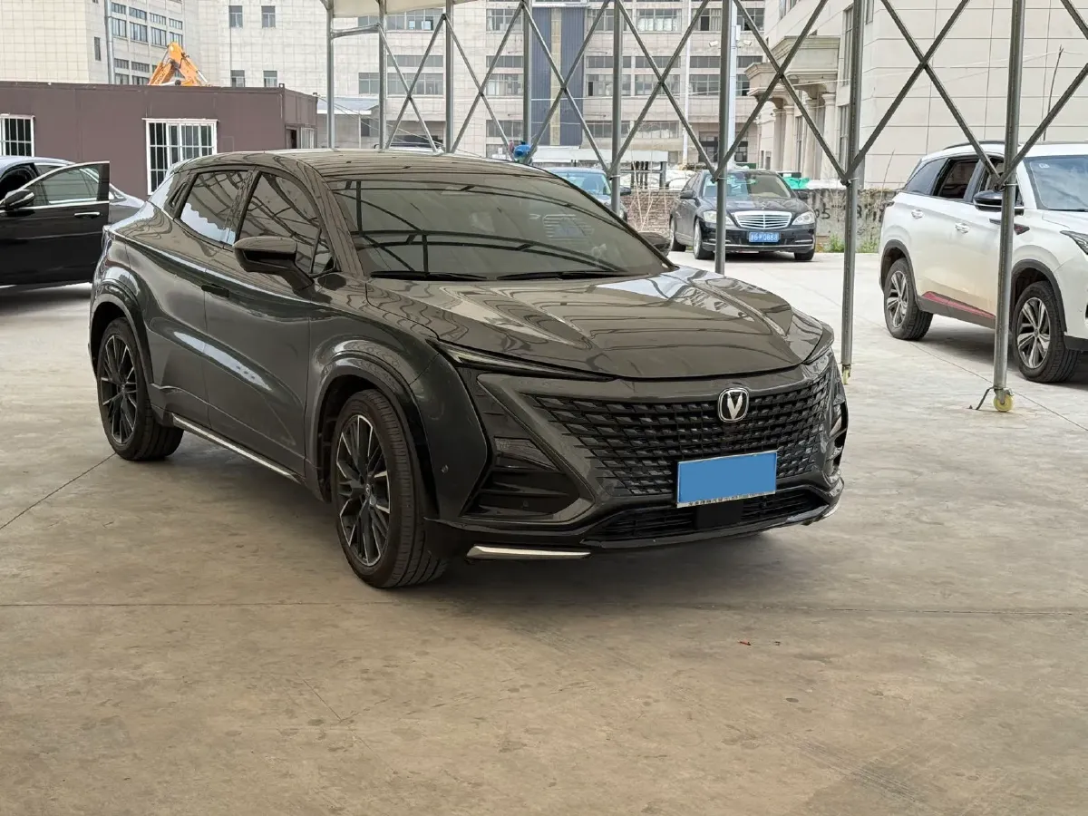 2023 ChangAn UNI-T 1.5T 188HP L4 7DCT,autocango,china used car exporter,china ev exporter,chinese used car exporter,chinese used ev exporter
