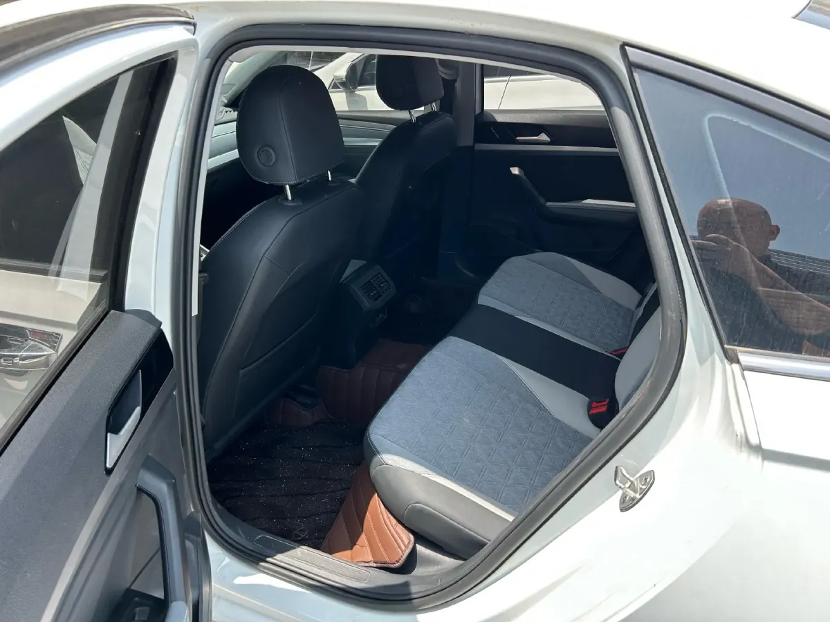 2023 Volkswagen Lavida 1.5T 160HP L4 7DCT,autocango,china used car exporter,china ev exporter,chinese used car exporter,chinese used ev exporter