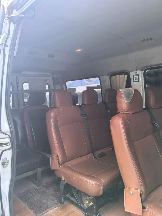 2020 MAXUS XinTu V80 2.5T 136HP L4 6MT,autocango,china used car exporter,china ev exporter,chinese used car exporter,chinese used ev exporter