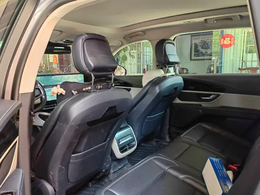 2023 Lincoln Nautilus 2.0T 261HP L4 8AT,autocango,china used car exporter,china ev exporter,chinese used car exporter,chinese used ev exporter