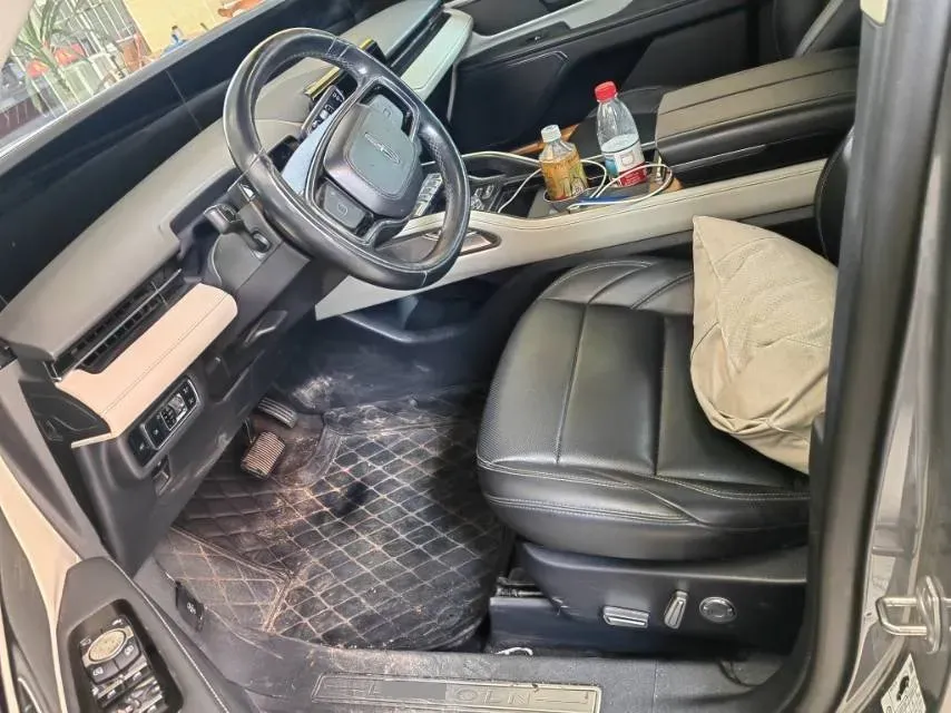 2023 Lincoln Nautilus 2.0T 261HP L4 8AT,autocango,china used car exporter,china ev exporter,chinese used car exporter,chinese used ev exporter