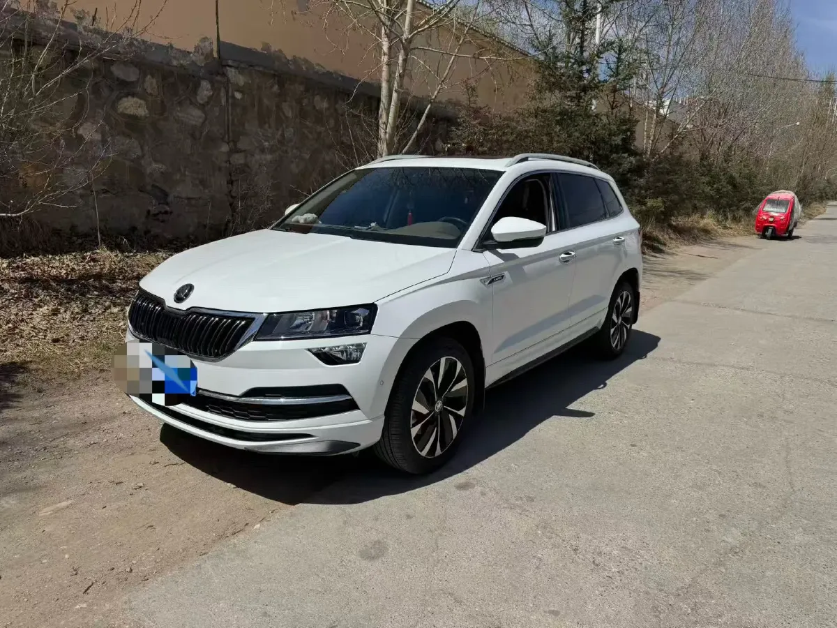 2023 Skoda Karoq 1.4T 150HP L4 7DCT,autocango,china used car exporter,china ev exporter,chinese used car exporter,chinese used ev exporter