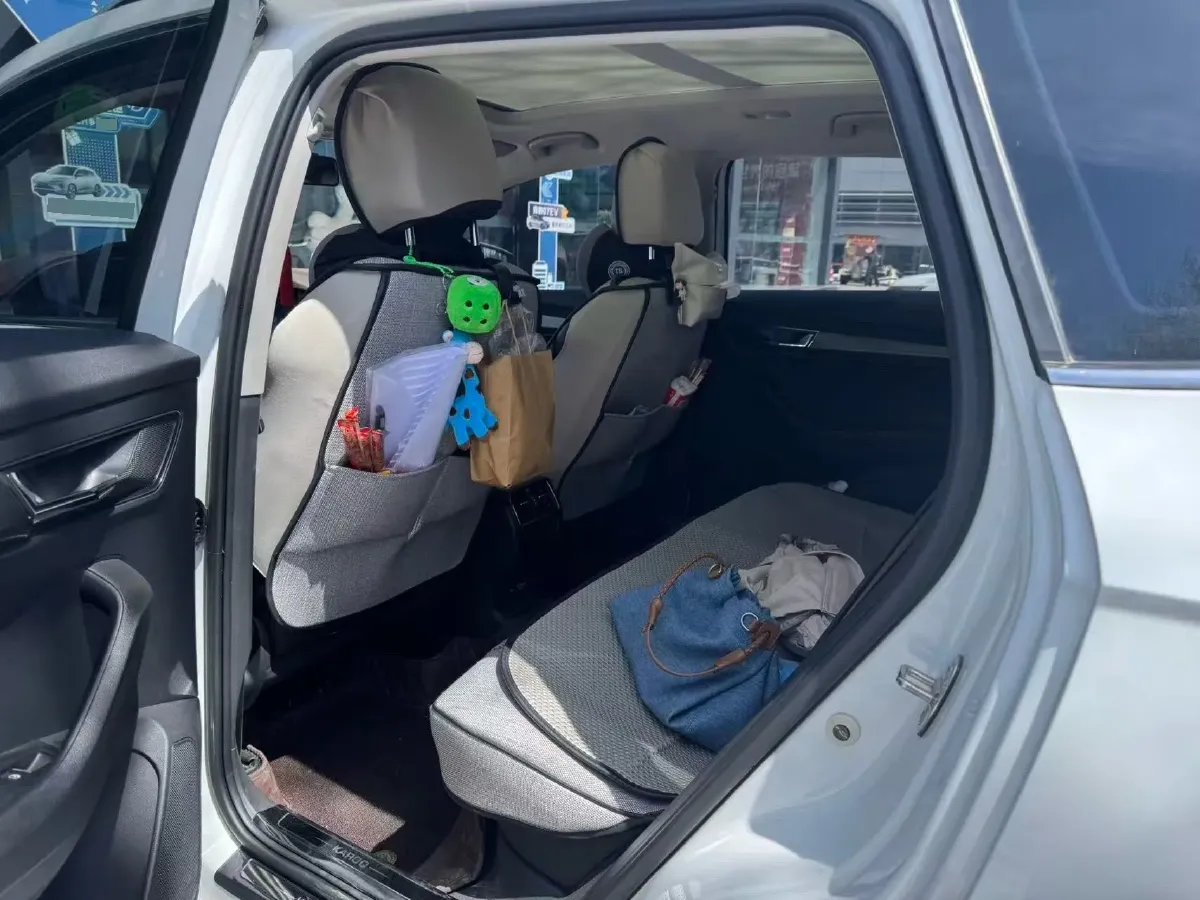 2023 Skoda Karoq 1.4T 150HP L4 7DCT,autocango,china used car exporter,china ev exporter,chinese used car exporter,chinese used ev exporter