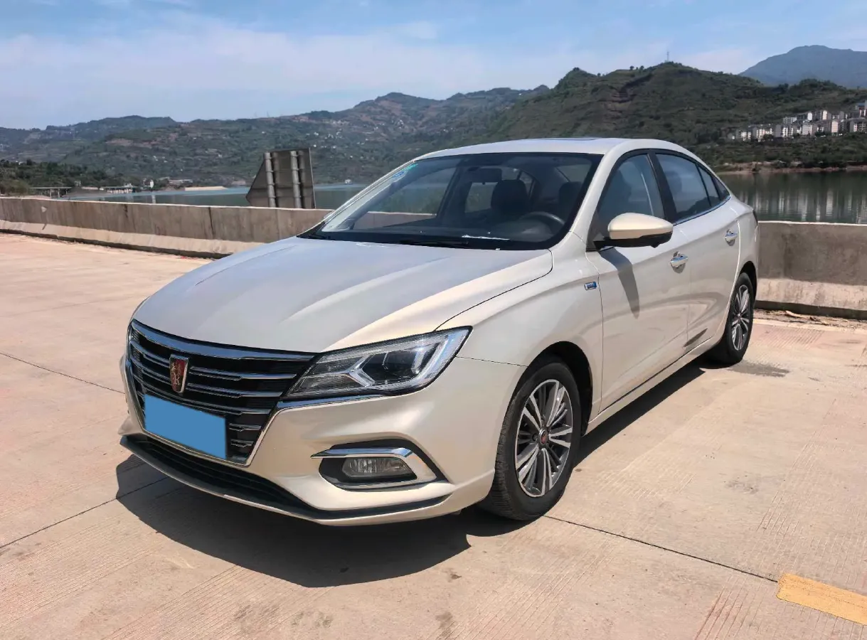 2019 Roewe i5 1.5L 120HP L4 CVT,autocango,china used car exporter,china ev exporter,chinese used car exporter,chinese used ev exporter