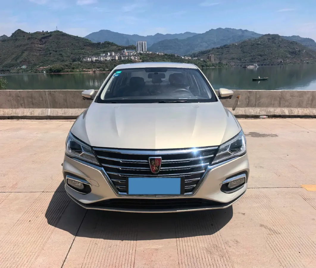 2019 Roewe i5 1.5L 120HP L4 CVT,autocango,china used car exporter,china ev exporter,chinese used car exporter,chinese used ev exporter