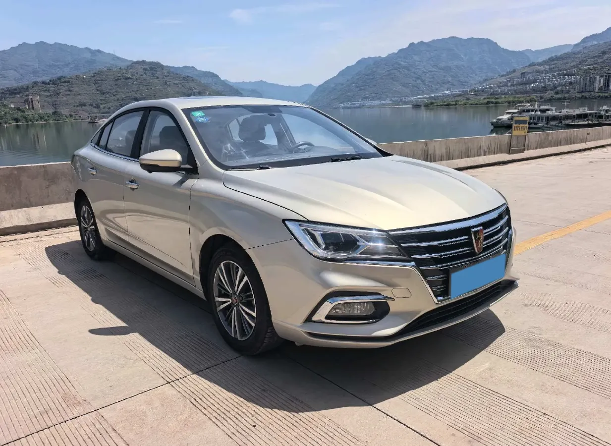 2019 Roewe i5 1.5L 120HP L4 CVT,autocango,china used car exporter,china ev exporter,chinese used car exporter,chinese used ev exporter