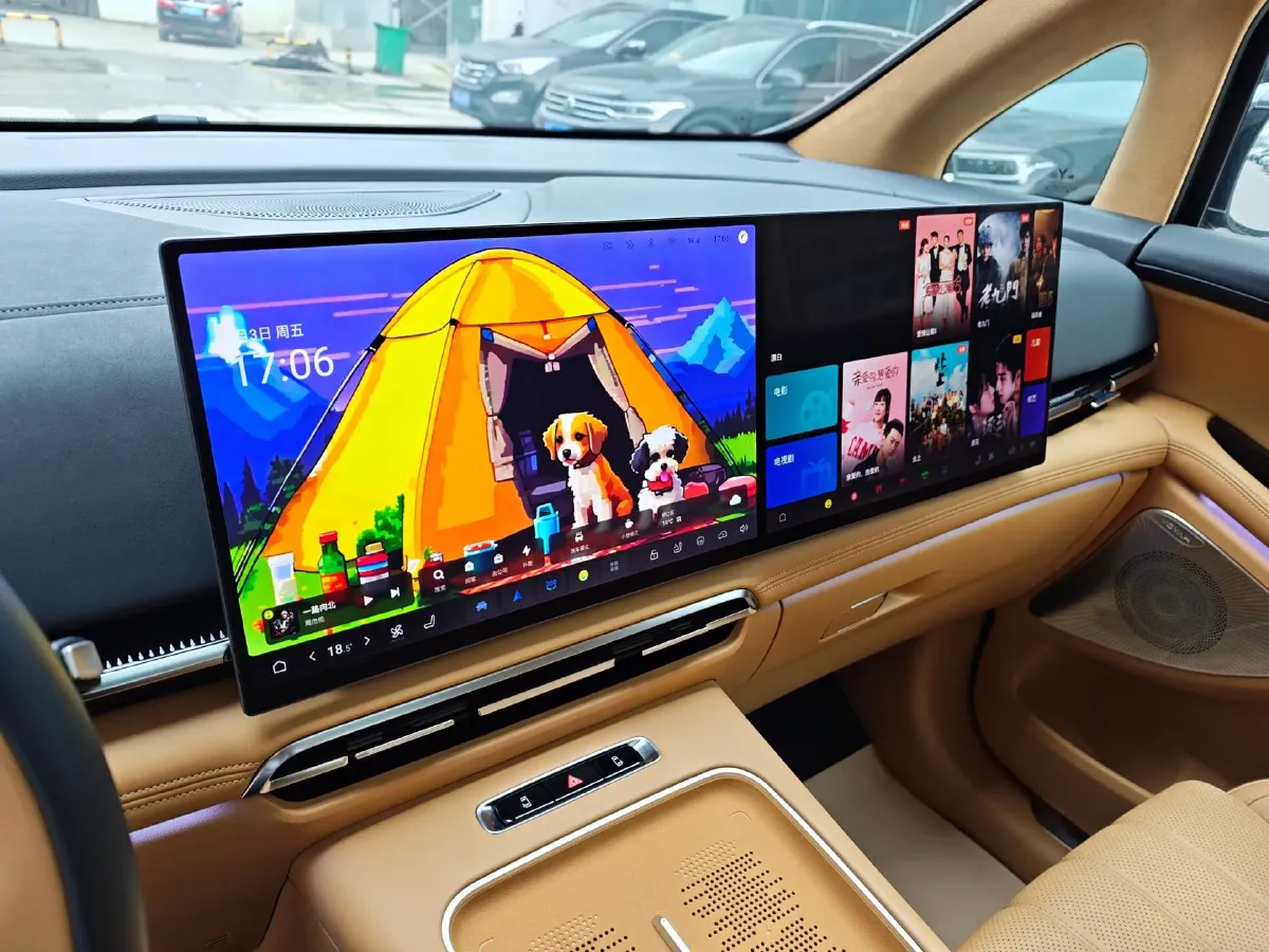 2025 Voyah Dream 1.5T 150HP L4 PHEV 41.7KWH,autocango,china used car exporter,china ev exporter,chinese used car exporter,chinese used ev exporter