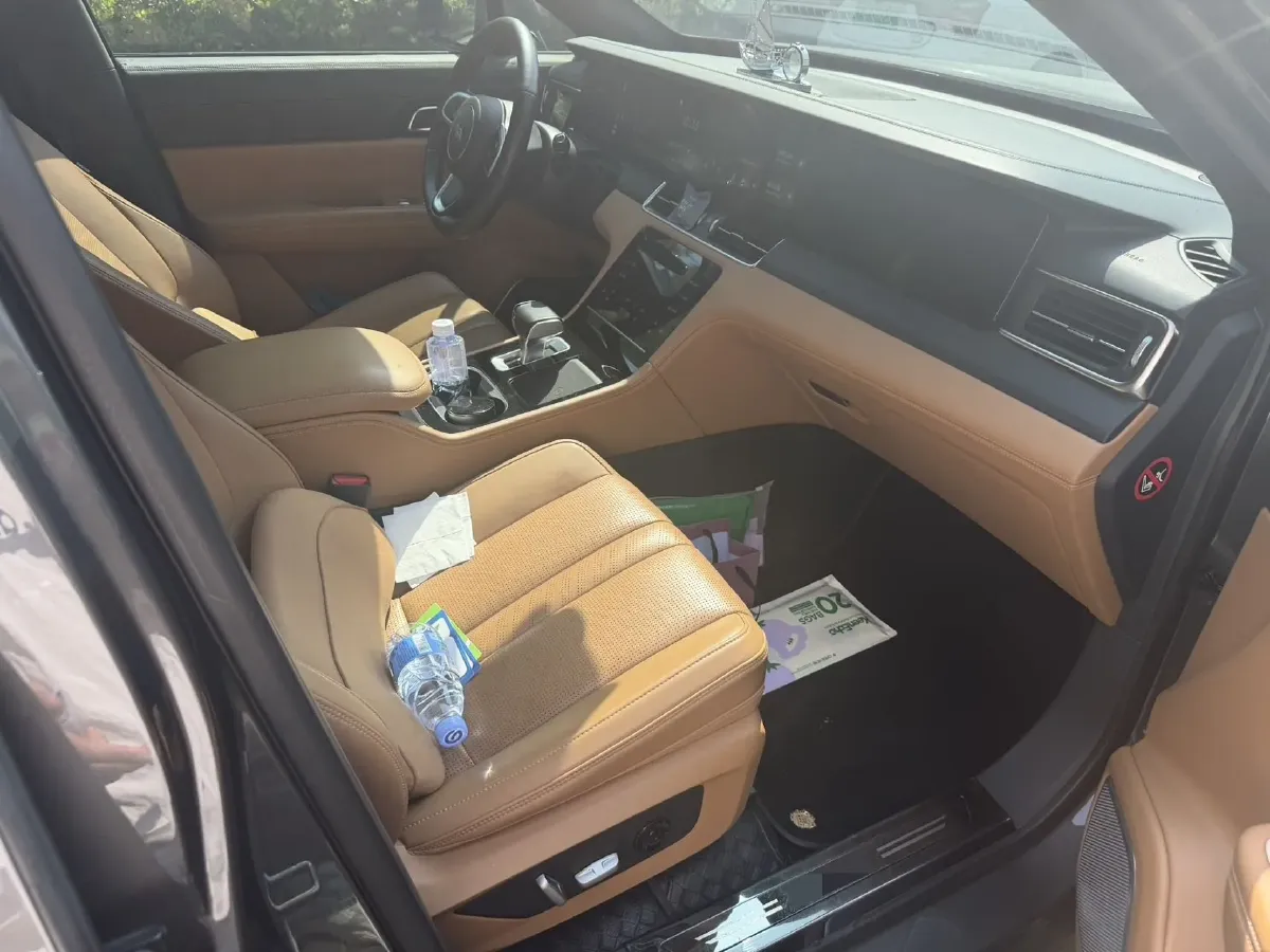 2020 Li ONE Range Extended 131HP REEV 40.5KWH,autocango,china used car exporter,china ev exporter,chinese used car exporter,chinese used ev exporter