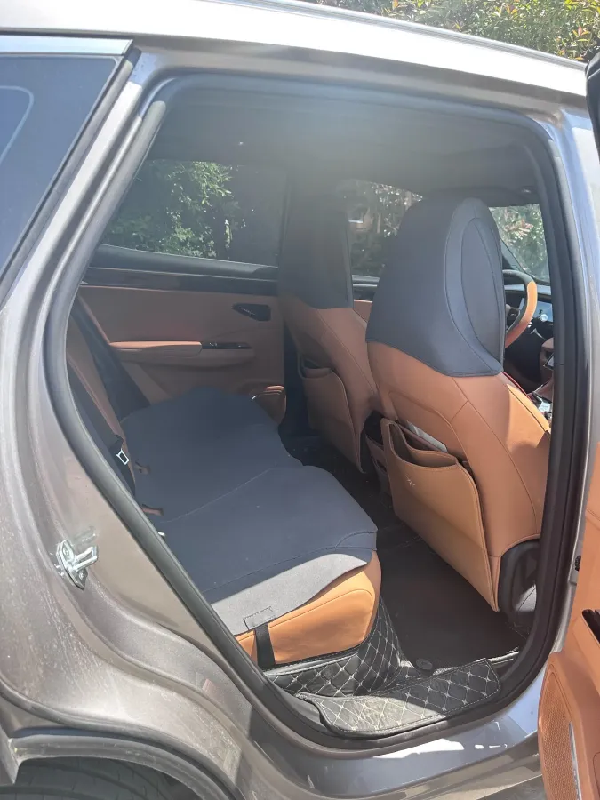 2025 Geely Galaxy L7 1.5L 112HP L4 1DHT PHEV 18.4KWH,autocango,china used car exporter,china ev exporter,chinese used car exporter,chinese used ev exporter