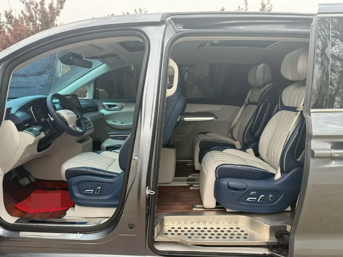 2022 Roewe iMAX8 2.0T 234HP L4 8AT,autocango,china used car exporter,china ev exporter,chinese used car exporter,chinese used ev exporter