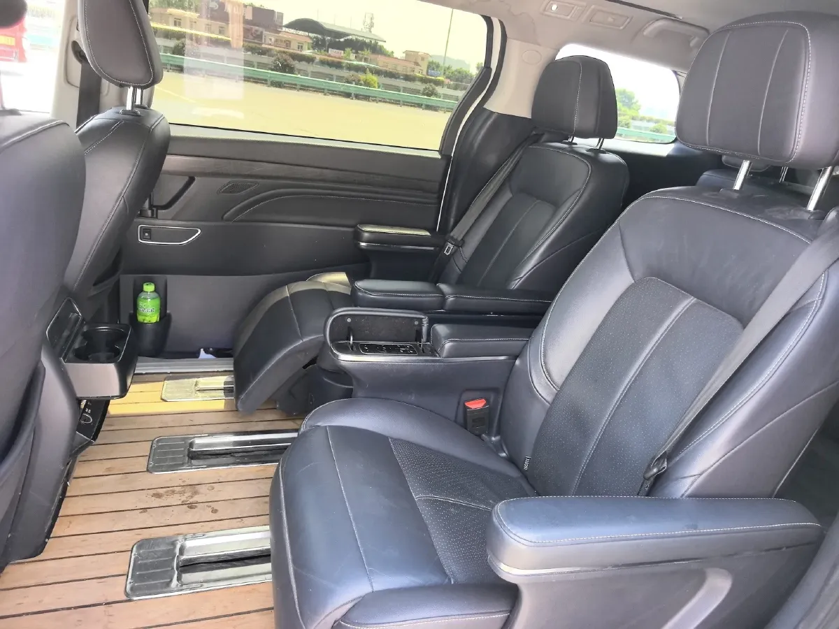 2021 GAC Trumpchi M8 2.0T 252HP L4 8AT,autocango,china used car exporter,china ev exporter,chinese used car exporter,chinese used ev exporter