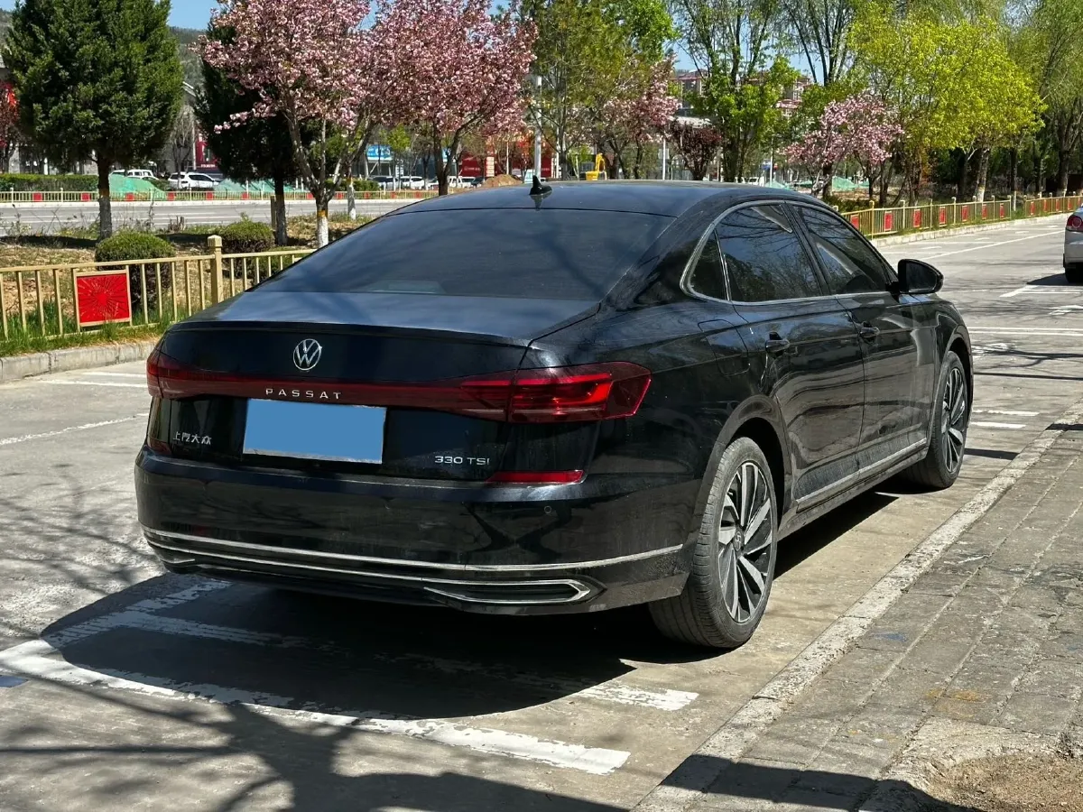 2023 Volkswagen Passat 2.0T 186HP L4 7DCT,autocango,china used car exporter,china ev exporter,chinese used car exporter,chinese used ev exporter