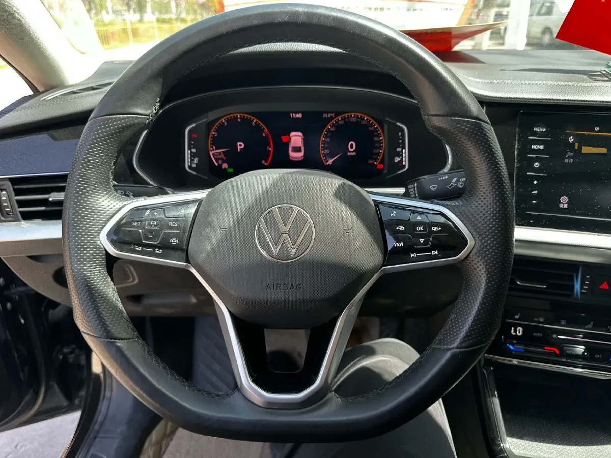 2023 Volkswagen Passat 2.0T 186HP L4 7DCT,autocango,china used car exporter,china ev exporter,chinese used car exporter,chinese used ev exporter
