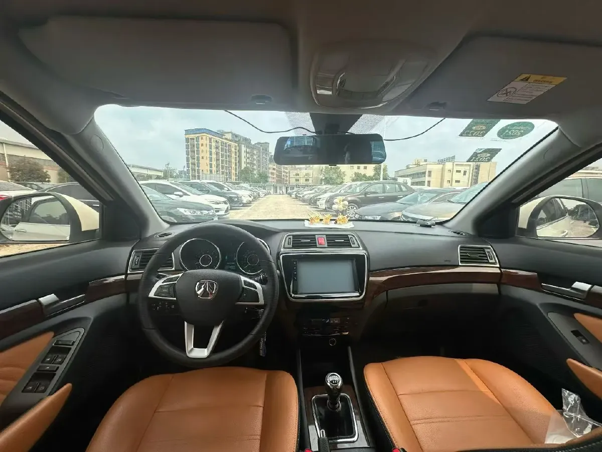 2016 BAIC WeiWang S50 1.5T 150HP L4 6MT,autocango,china used car exporter,china ev exporter,chinese used car exporter,chinese used ev exporter