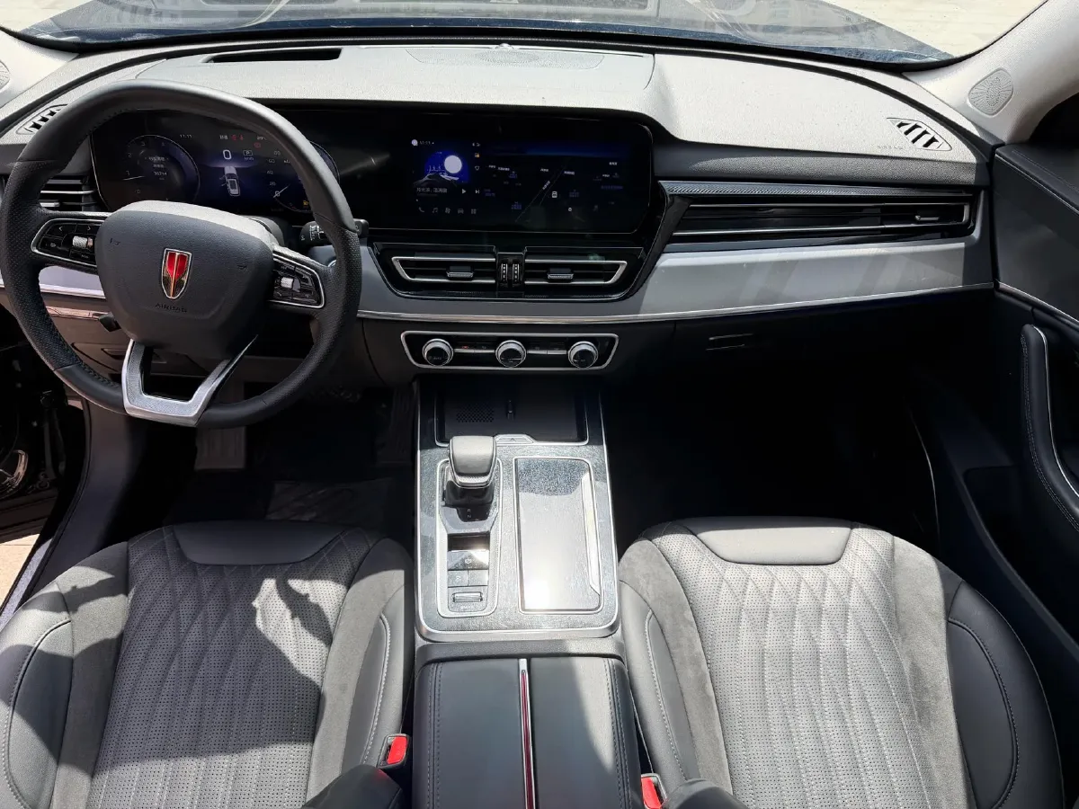 2023 HongQi HS5 2.0T 252HP L4 8AT,autocango,china used car exporter,china ev exporter,chinese used car exporter,chinese used ev exporter