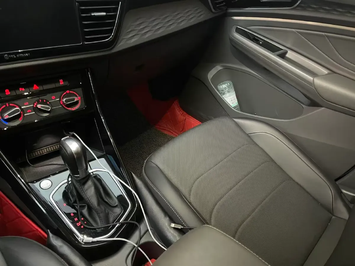 2021 Jetta VS7 1.4T 150HP L4 6AT,autocango,china used car exporter,china ev exporter,chinese used car exporter,chinese used ev exporter