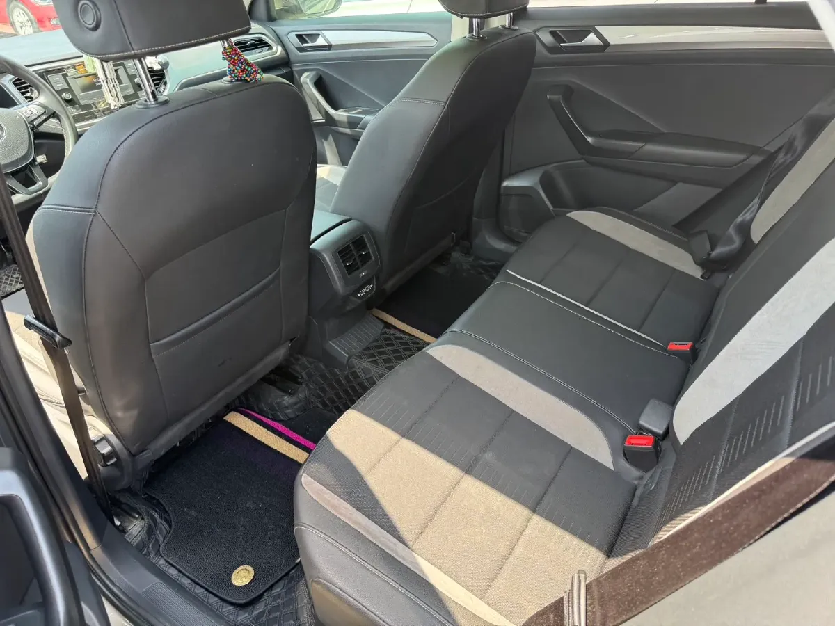 2018 Mitsubishi Eclipse Cross 1.5T 170HP L4 CVT,autocango,china used car exporter,china ev exporter,chinese used car exporter,chinese used ev exporter