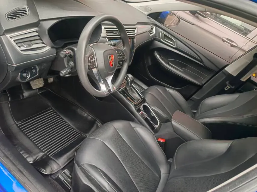 2019 Roewe i5 1.5T 169HP L4 7DCT,autocango,china used car exporter,china ev exporter,chinese used car exporter,chinese used ev exporter