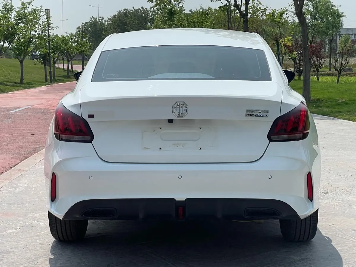 2023 MG 5 1.5L 129HP L4 5MT,autocango,china used car exporter,china ev exporter,chinese used car exporter,chinese used ev exporter