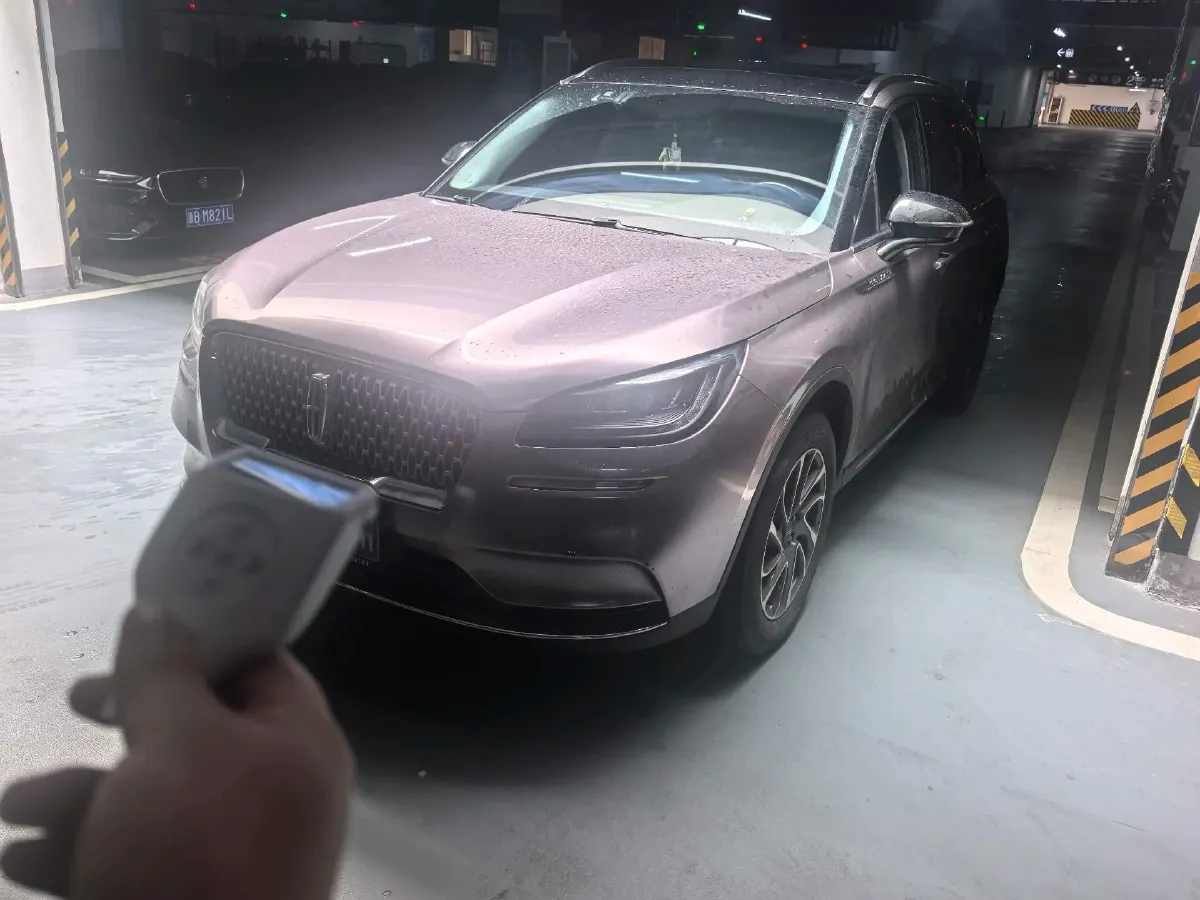 2021 Lincoln Corsair 2.0T 245HP L4 8AT,autocango,china used car exporter,china ev exporter,chinese used car exporter,chinese used ev exporter