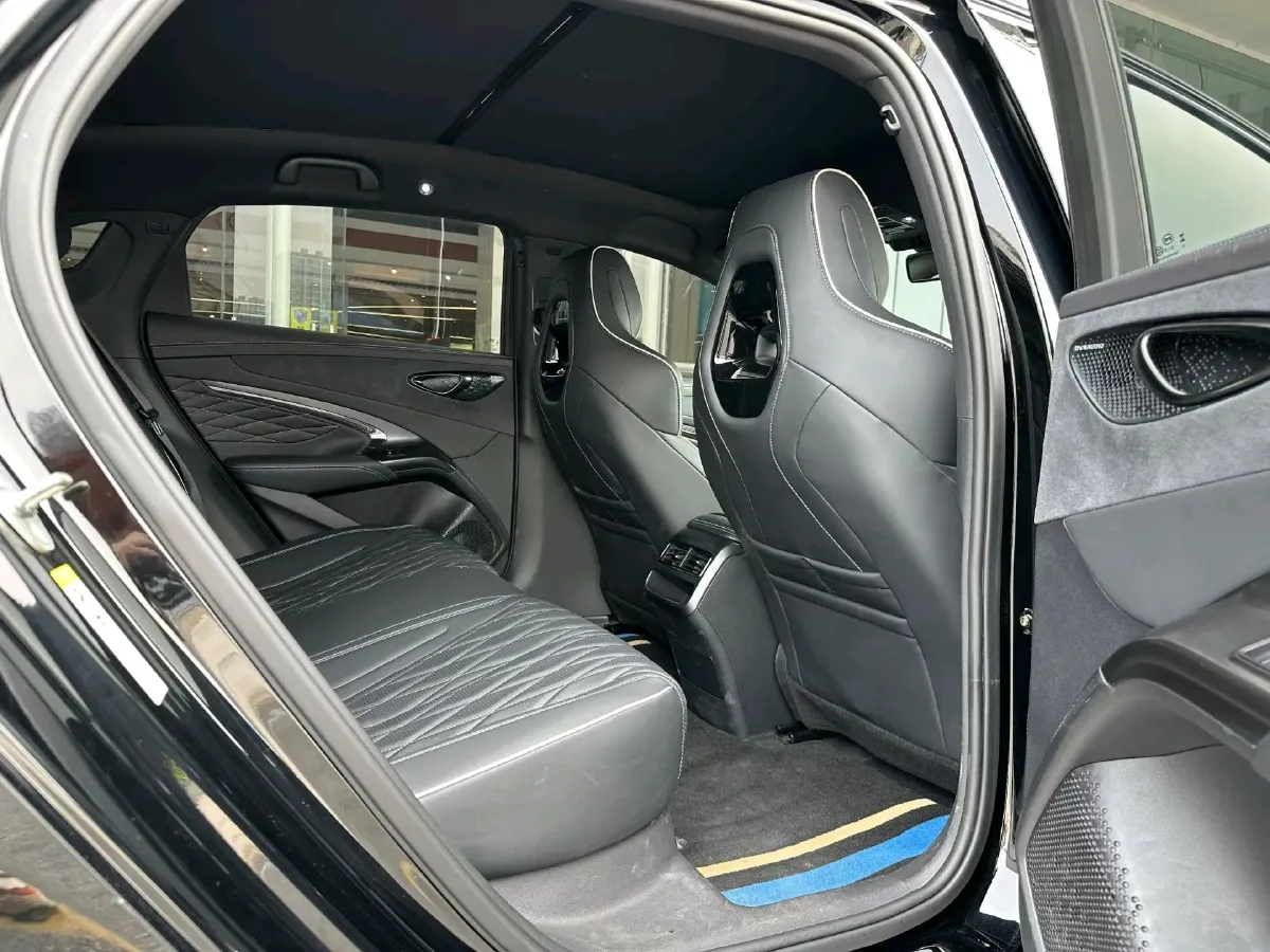 2022 MAXUS DaJia 5 BEV 70KWH,autocango,china used car exporter,china ev exporter,chinese used car exporter,chinese used ev exporter