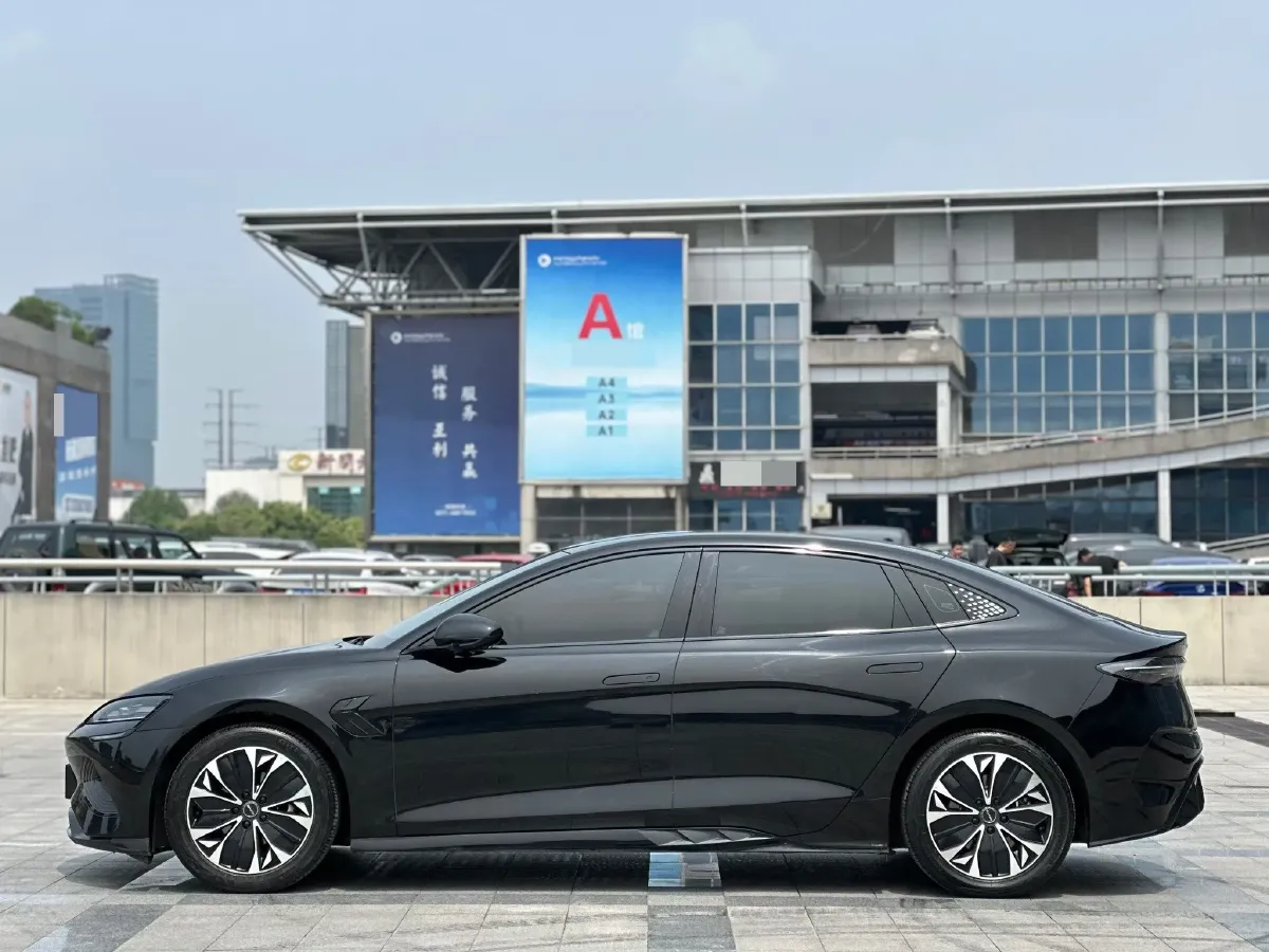 2022 MAXUS DaJia 5 BEV 70KWH,autocango,china used car exporter,china ev exporter,chinese used car exporter,chinese used ev exporter