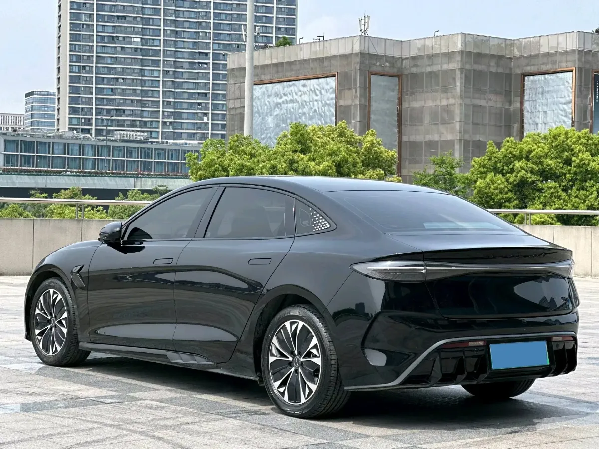 2022 MAXUS DaJia 5 BEV 70KWH,autocango,china used car exporter,china ev exporter,chinese used car exporter,chinese used ev exporter