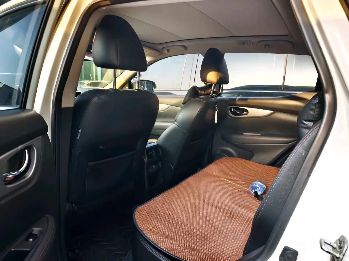 2021 Nissan Qashqai 2.0L 151HP L4 CVT,autocango,china used car exporter,china ev exporter,chinese used car exporter,chinese used ev exporter