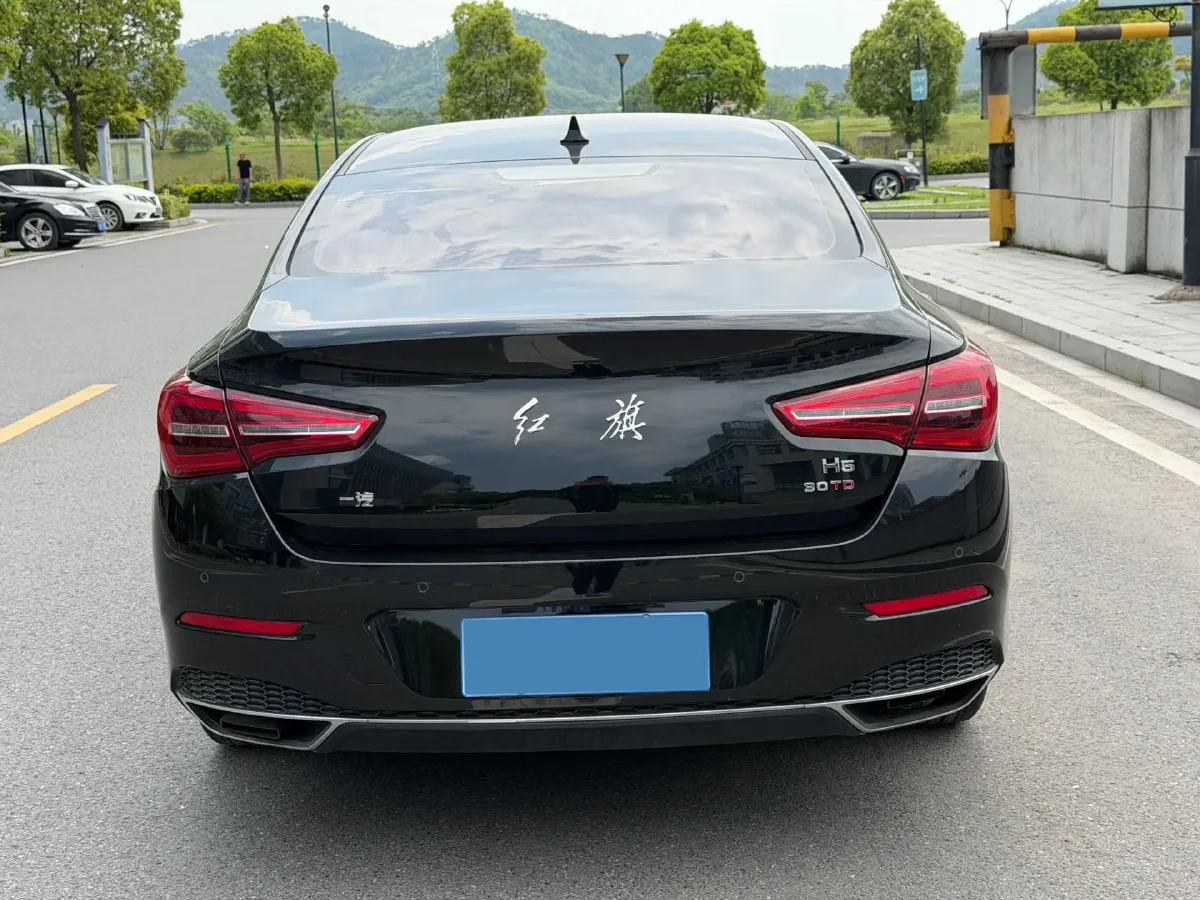 2020 HongQi H5 1.5T 169HP L4 7DCT,autocango,china used car exporter,china ev exporter,chinese used car exporter,chinese used ev exporter