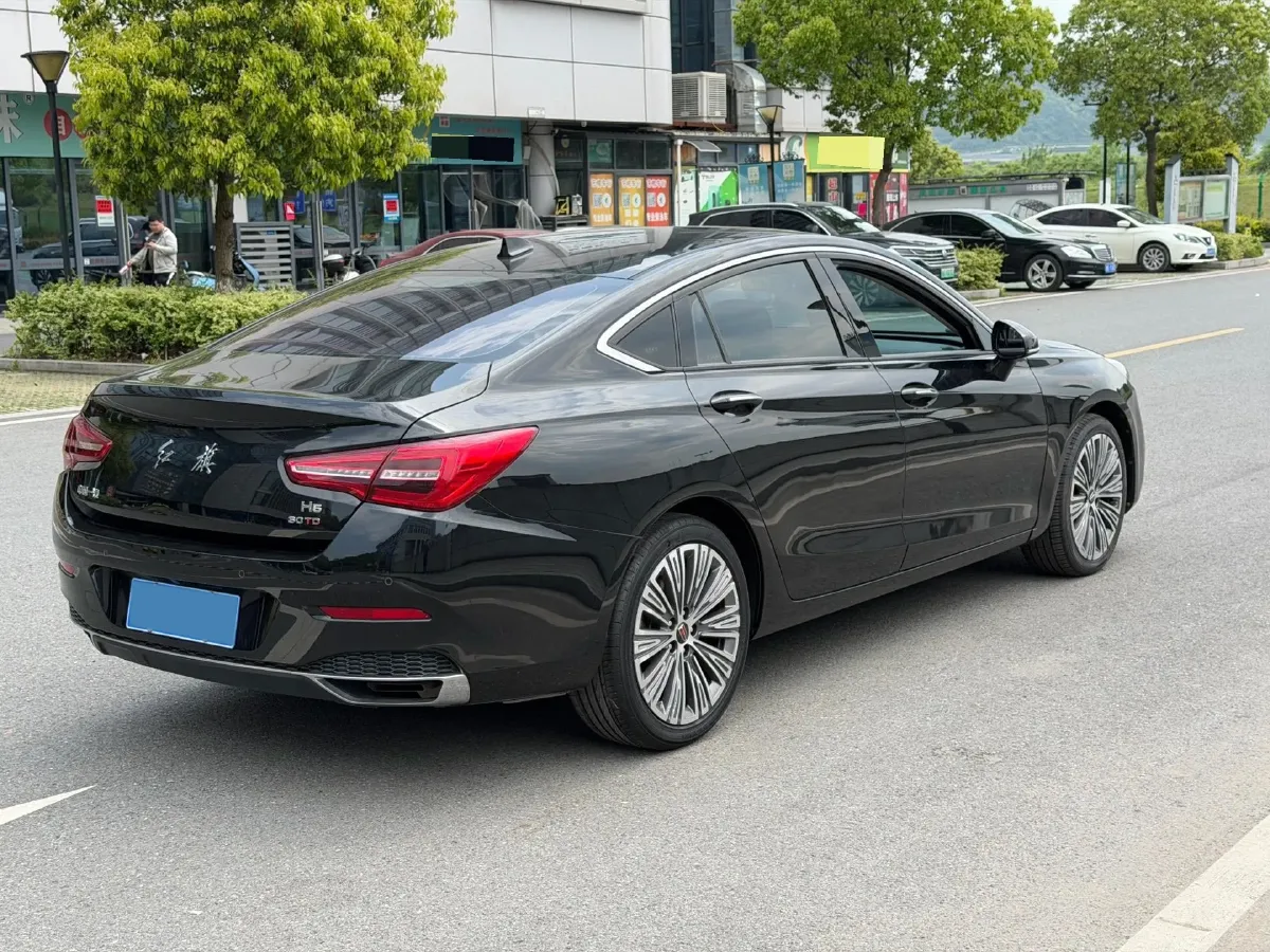 2020 HongQi H5 1.5T 169HP L4 7DCT,autocango,china used car exporter,china ev exporter,chinese used car exporter,chinese used ev exporter