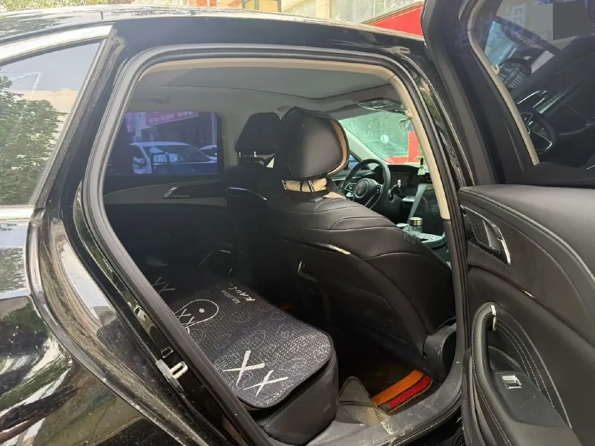 2024 HongQi H5 1.5T 169HP L4 7DCT,autocango,china used car exporter,china ev exporter,chinese used car exporter,chinese used ev exporter