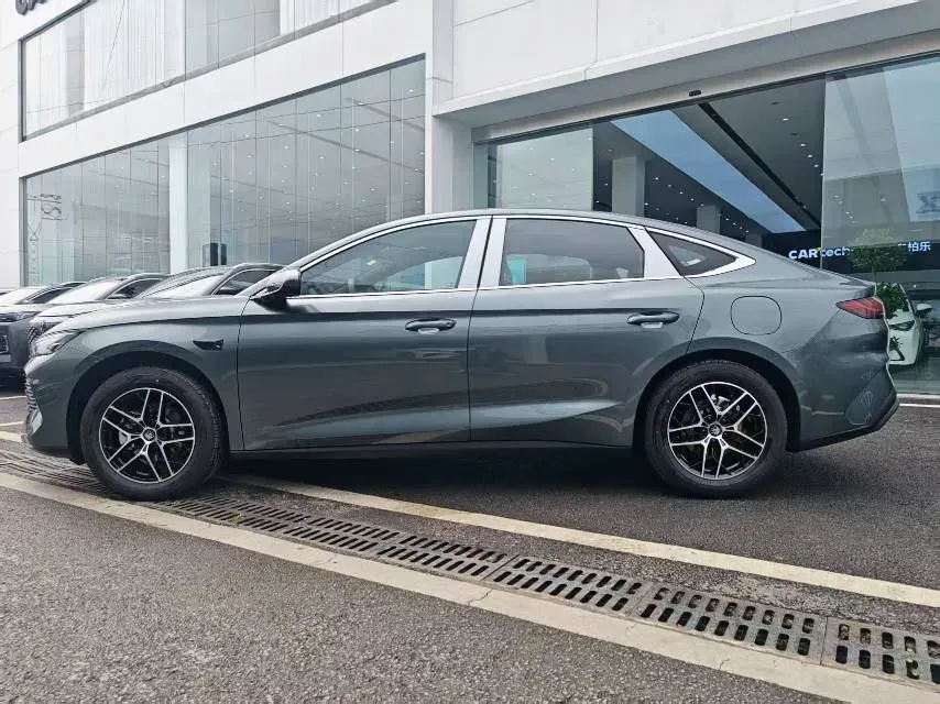 2026 BYD QinL 1.5L 101HP L4 E-CVT PHEV,autocango,china used car exporter,china ev exporter,chinese used car exporter,chinese used ev exporter