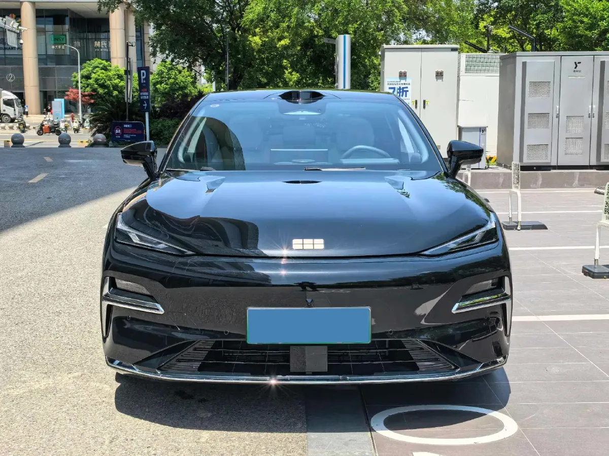 2025 Geely Galaxy Starshine 8 1.5T 163HP L4 3DHT PHEV 27.69KWH,autocango,china used car exporter,china ev exporter,chinese used car exporter,chinese used ev exporter