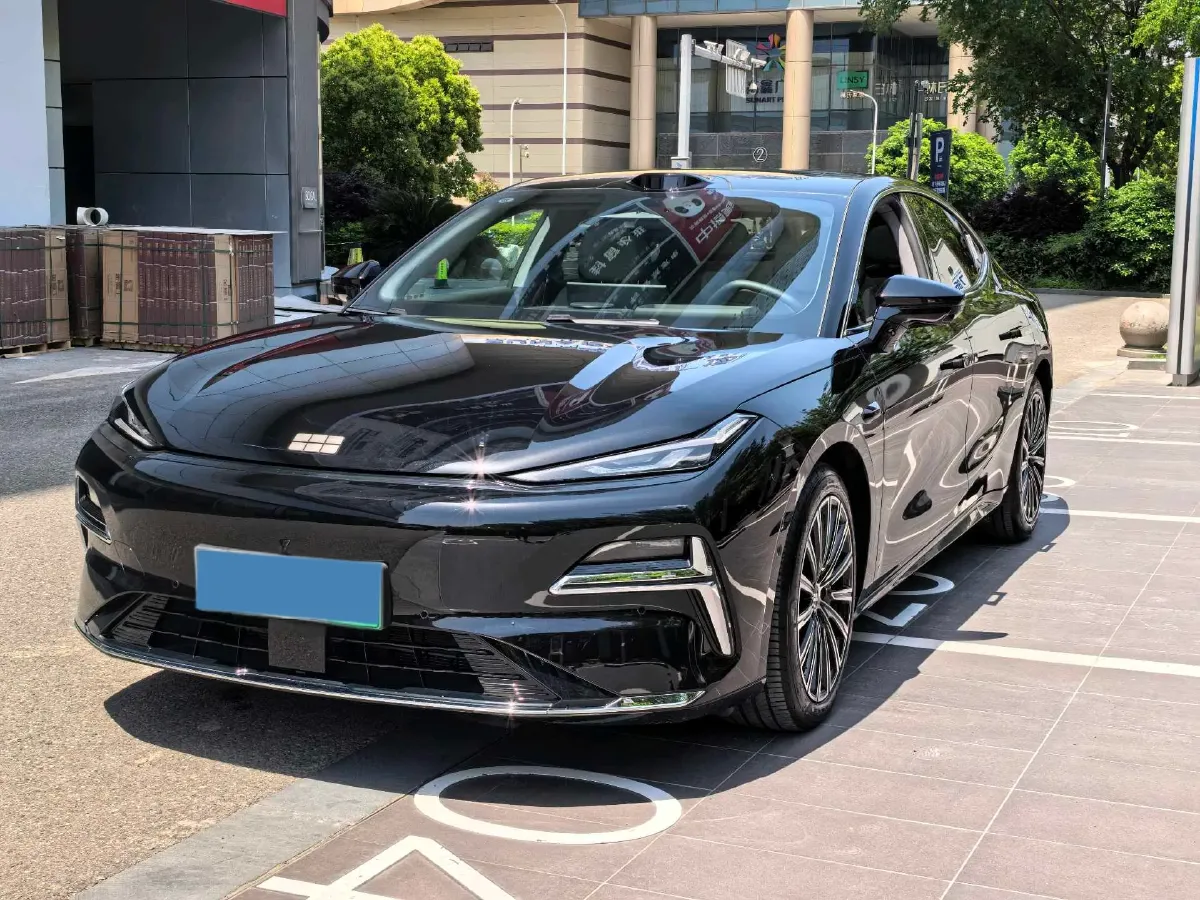 2025 Geely Galaxy Starshine 8 1.5T 163HP L4 3DHT PHEV 27.69KWH,autocango,china used car exporter,china ev exporter,chinese used car exporter,chinese used ev exporter