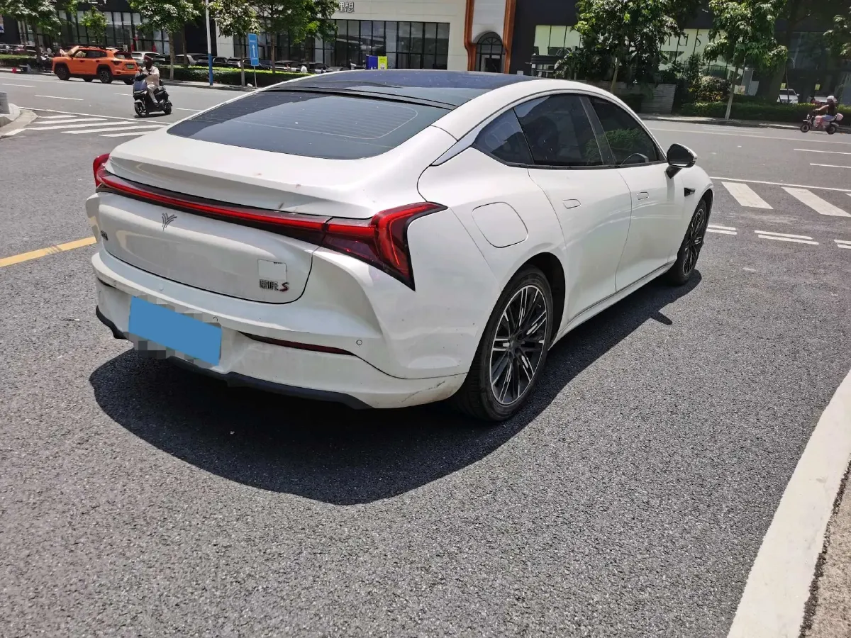 2024 Neta S 1.5L 116HP L4 REEV 31.7KWH,autocango,china used car exporter,china ev exporter,chinese used car exporter,chinese used ev exporter