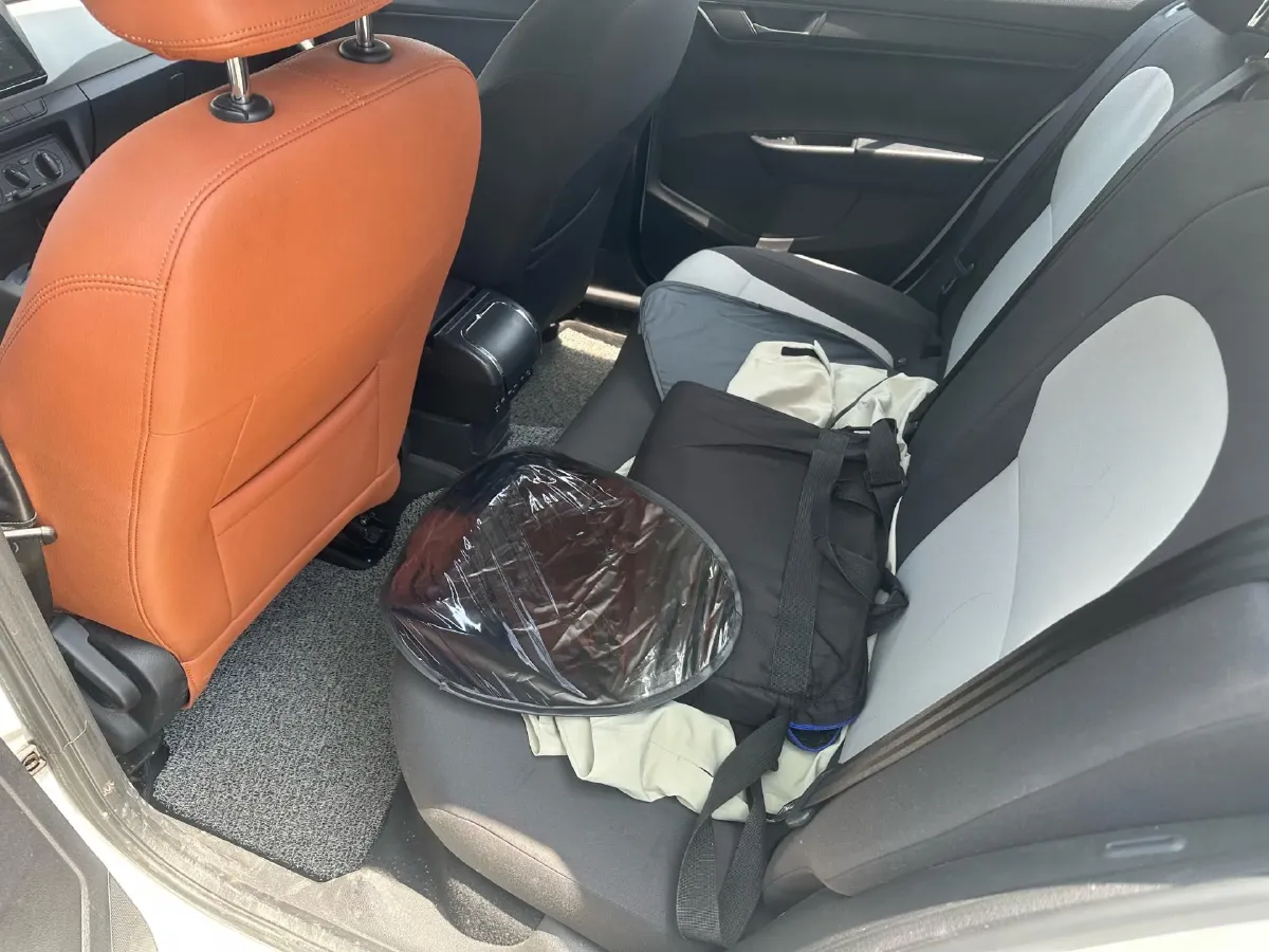 2017 Skoda Fabia 1.4L 90HP L4 6AT,autocango,china used car exporter,china ev exporter,chinese used car exporter,chinese used ev exporter