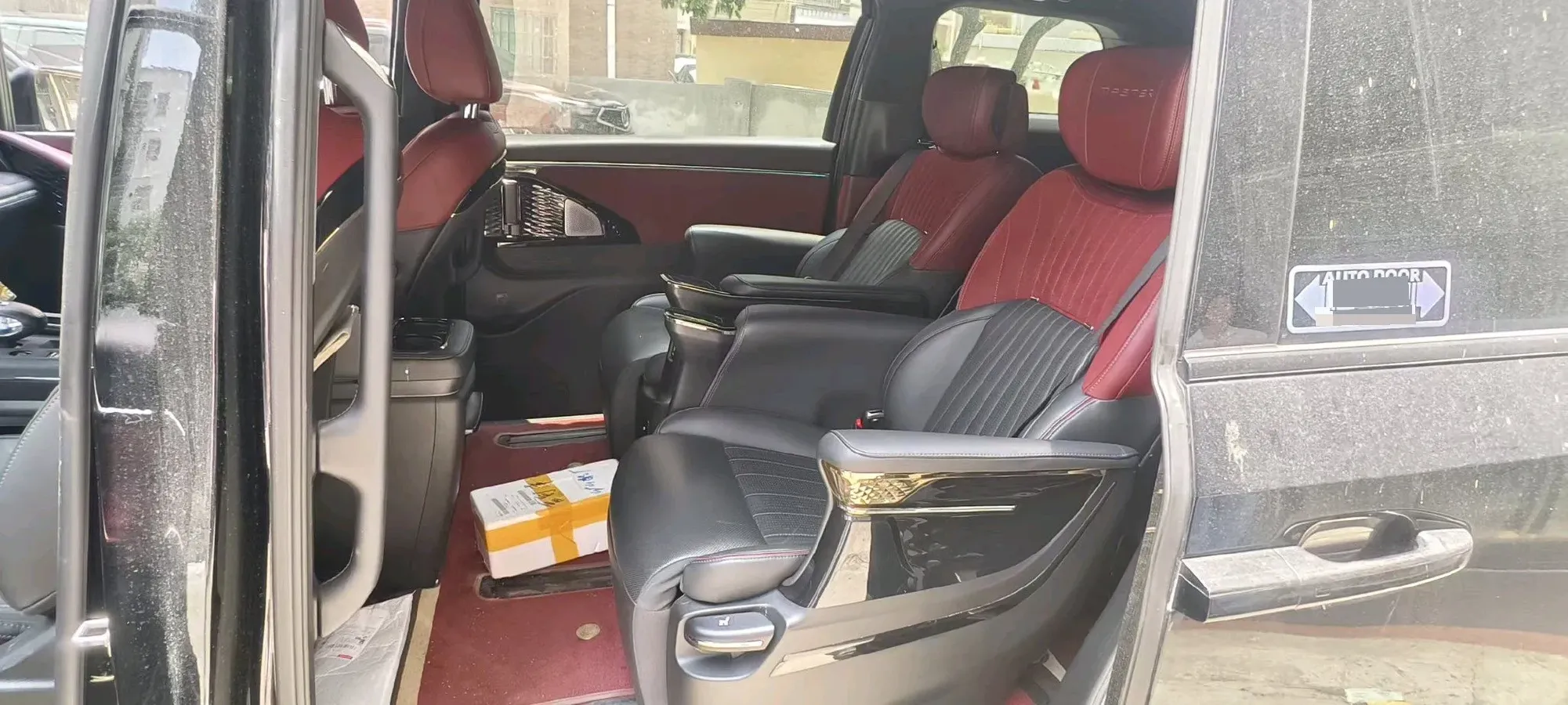 2023 GAC Trumpchi M8 2.0T 252HP L4 8AT,autocango,china used car exporter,china ev exporter,chinese used car exporter,chinese used ev exporter