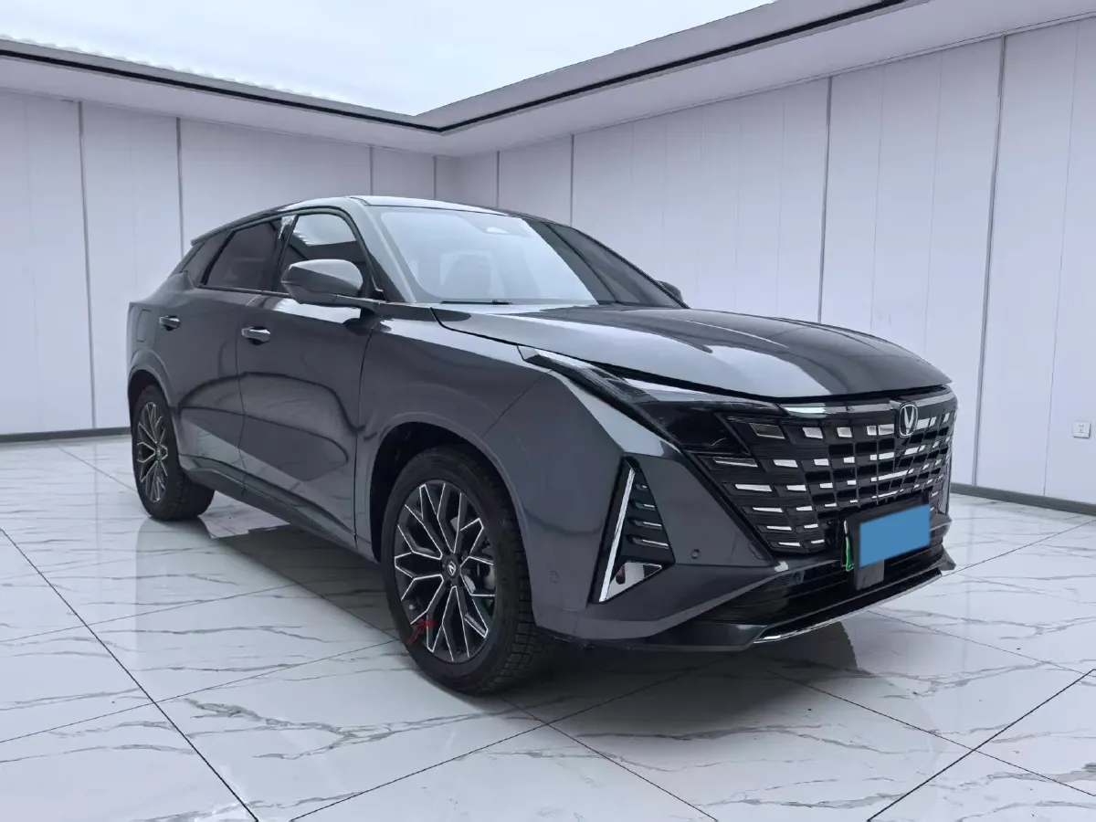 2024 ChangAn UNI-Z 1.5L 98HP L4 E-CVT PHEV 18.4KWH,autocango,china used car exporter,china ev exporter,chinese used car exporter,chinese used ev exporter